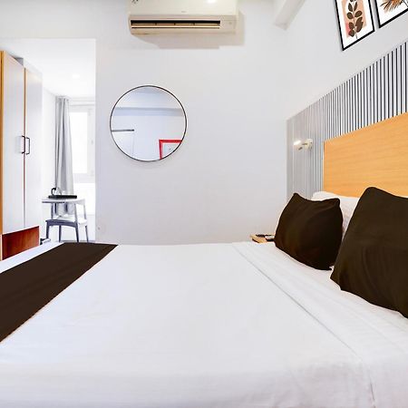 ホテル Townhouse Khar The Habitat ムンバイ エクステリア 写真