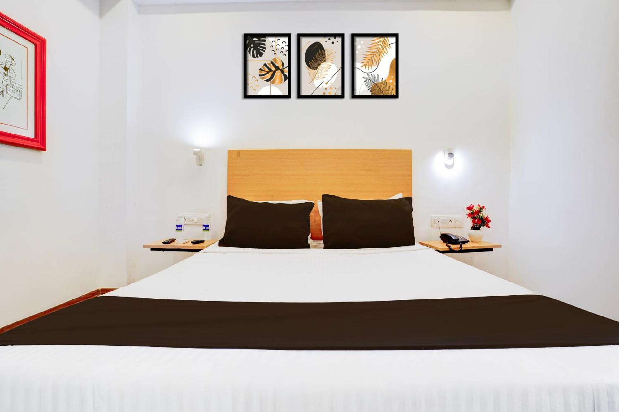ホテル Townhouse Khar The Habitat ムンバイ エクステリア 写真
